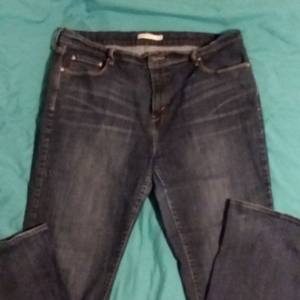 Womens Levi jeans